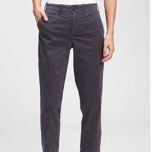 Gap straight leg, high rise khakis size 8
